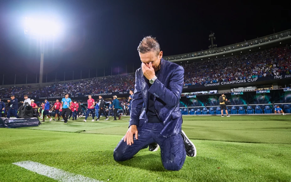 Vicente Sánchez, exentrenador de Cruz Azul