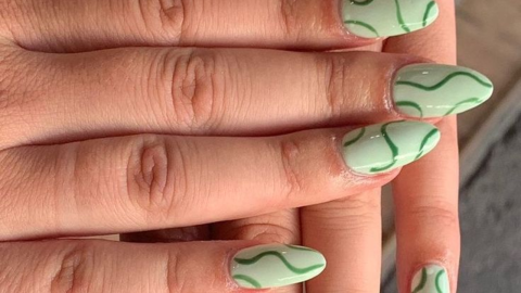 12 modelos de uñas verdes que se verán elegantes si las usas en cortas o largas: y para cualquier fecha del año