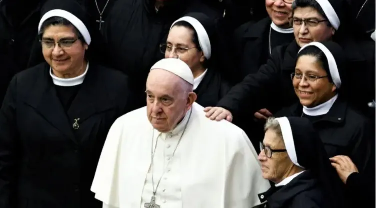 Las acciones del Papa Francisco para cambiar el rol de la mujer en la Iglesia Católica