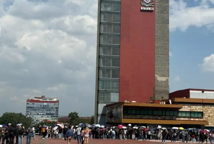 UNAM-recibe-y-analiza-pliegos-petitorios-tras-asesinato-en-CCH-Sur