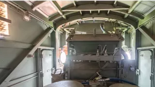 Interior de la locomotora de vapor Empress 2816