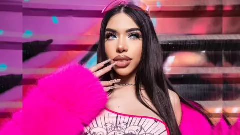 Recaudan firmas para restringir a Yeri MUA de las redes