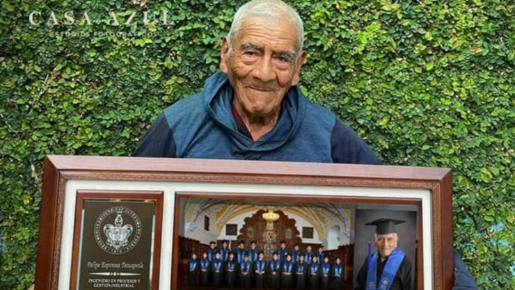 abuelito, graduación, foto.jpg