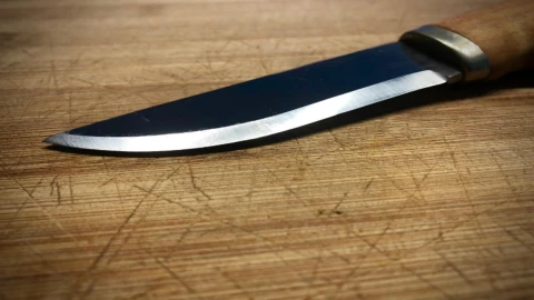 estudiante apuñala a profesora