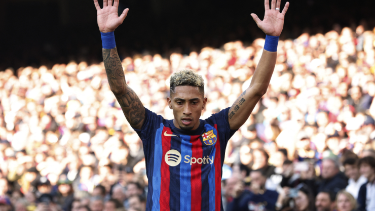 Raphinha celebra gol del Barcelona