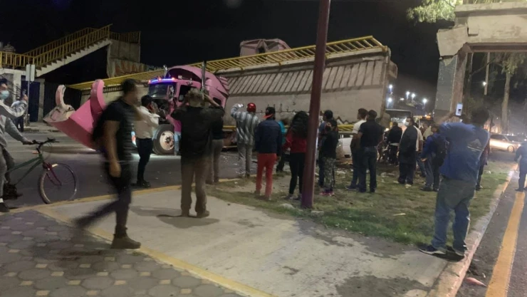 puente peatonal carretera México-Texcoco.jpg