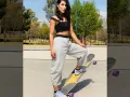 Maria León Patinando.jpg