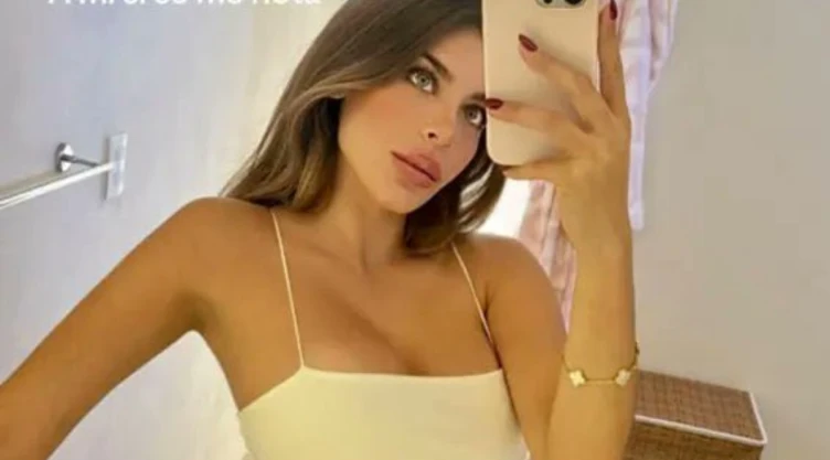 Carolina Flores (1).png
