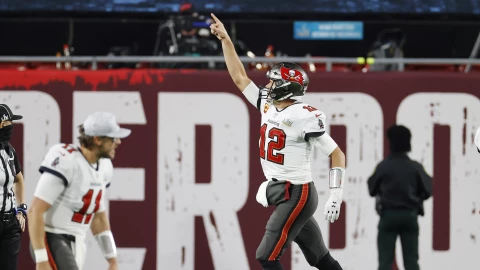 38-3. Brady suma 602 pases de anotación y da el triunfo a los Buccaneers