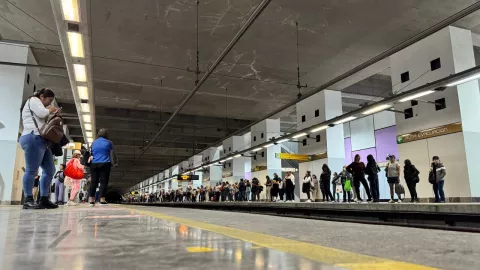 Retrasos en el Metro y Metrobús