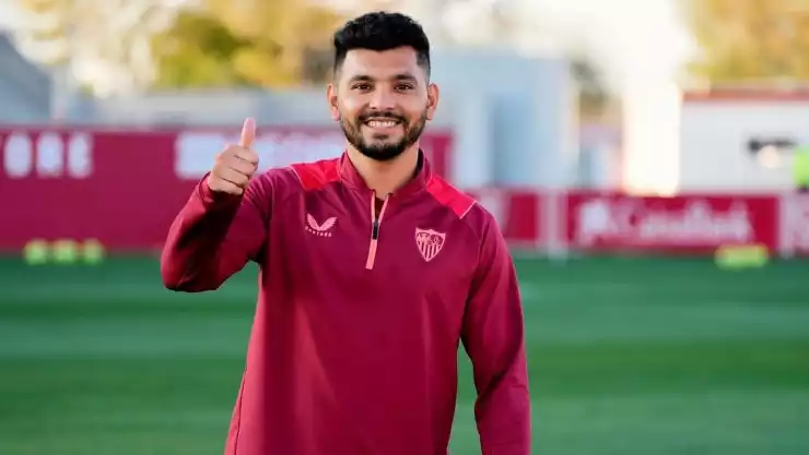 ¿Bateados? Tecatito Corona habla sobre su posible llegada a Chivas