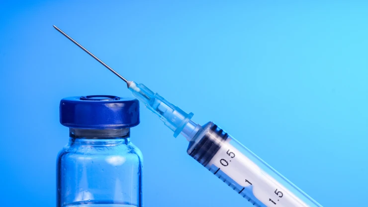 Cada cuánto deberíamos vacunarnos contra la COVID-19, Pfizer responde