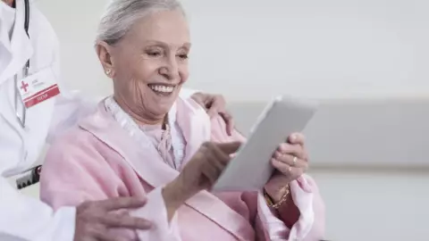 Los lugares gratis a los que puedes acceder con la tarjeta INAPAM