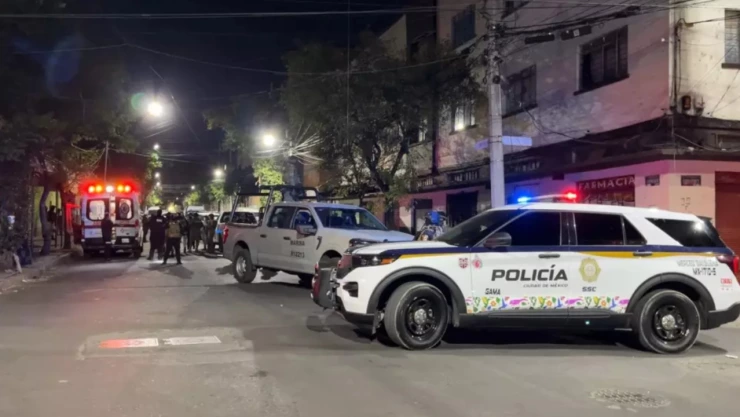 Hombre saltó de un edificio para escapar de un operativo