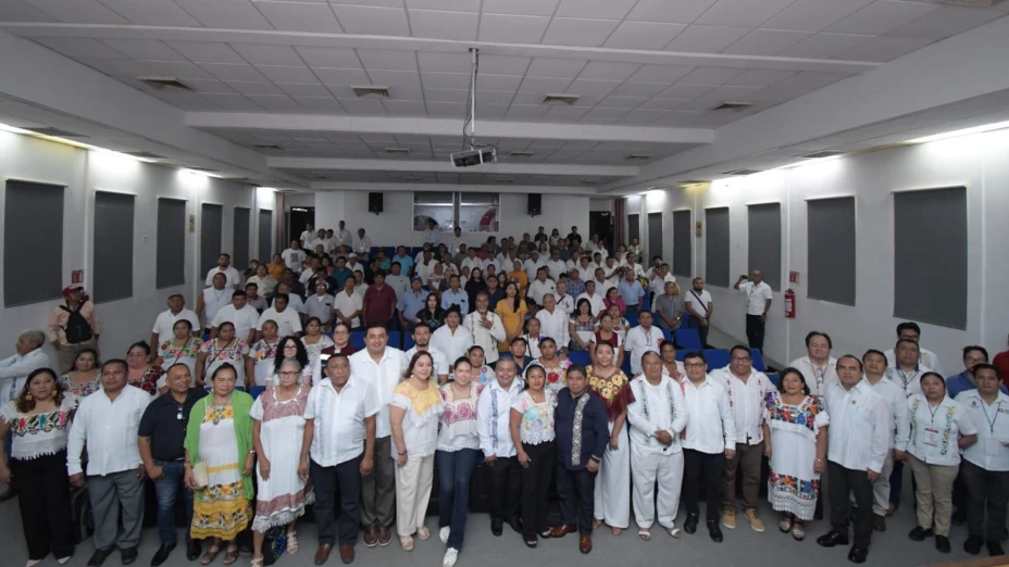 Instalan diálogo intercomunal en el Congreso Maya, Cultura e Identidad en Carrillo Puerto.jpg