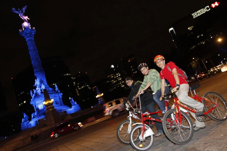 Paseo nocturno en bici