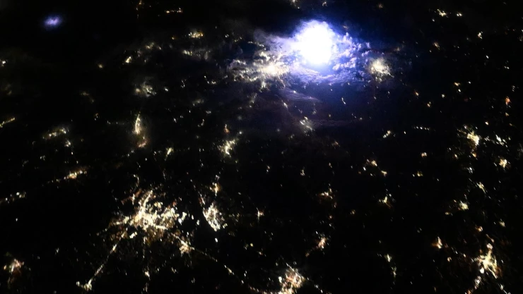 Tormentas eléctricas en Estados Unidos, vistas desde el espacio, rumbo a temporada de huracanes 2025