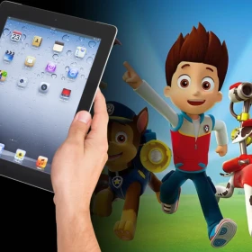 Si tus hijos tienen su propia tablet, estos stickers son perfectos para que la decores tú misma y a ellos les encante.