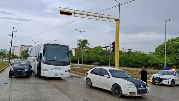¡Otro accidente más! Se registra choque múltiple la mañana de este día en Cancún