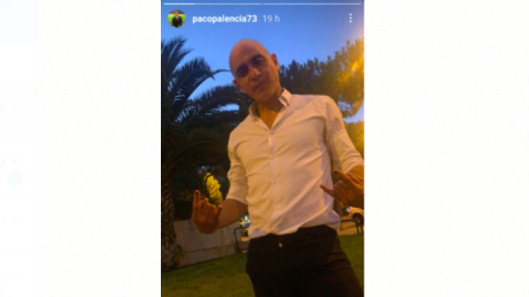 Juan Francisco Palencia se rapa pelón