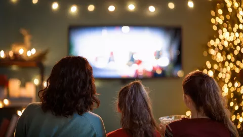 7 películas de Año Nuevo para ver este 1 de enero: no te querrás despegar del sillón.