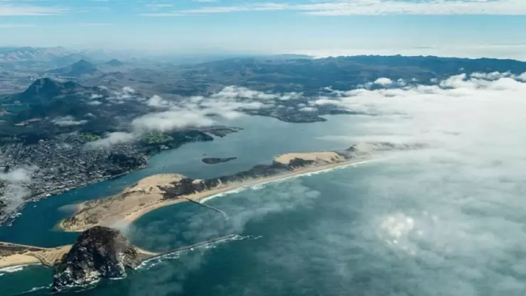 una vista panorámica de la Costa Central en California