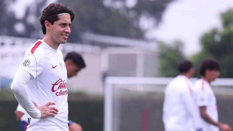 chivas-drastica-decision-milito-jordan-carrillo.jpg