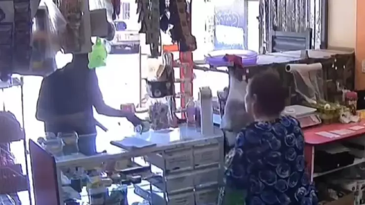 Asaltan y amenazan a comerciante con arma de fuego en colonia de Córdoba ¿Cómo ocurrió?