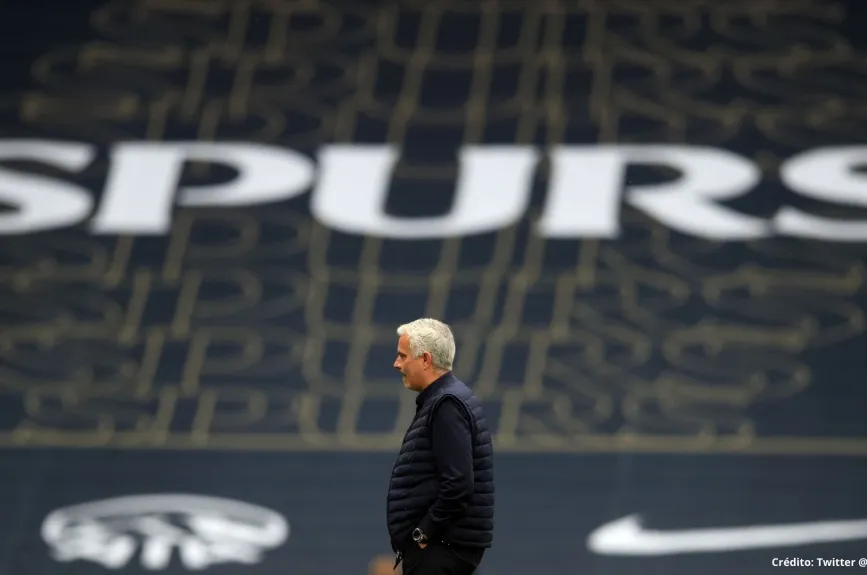 11 José Mourinho clubes títulos historia.jpg