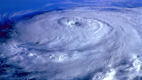 Huracanes intensos por cambio climático en 2025.jpg