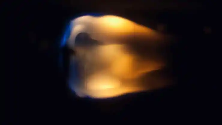 ¿Fuego en la Luna?