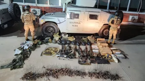 Sinaloa: Descubren auténtico arsenal en poblados de Culiacán