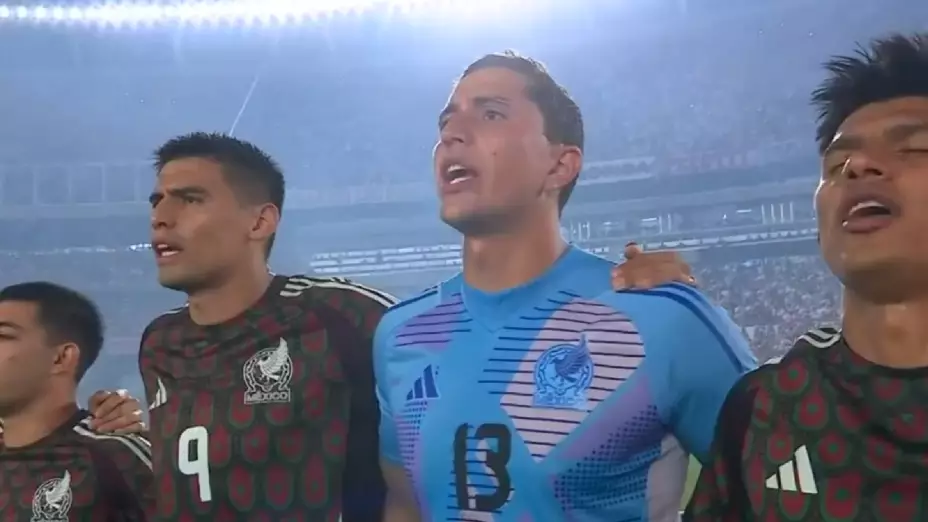 VIDEO_ México vs River Plate_ En Argentina abuchearon el Himno Nacional Mexicano