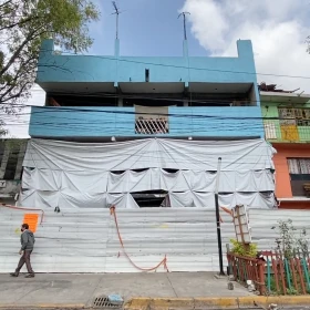 Hogar de la familia Frías después de una explosión.