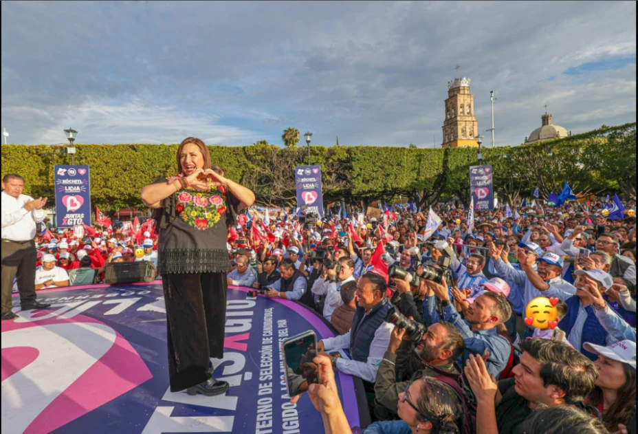 xochitl precampaña.png