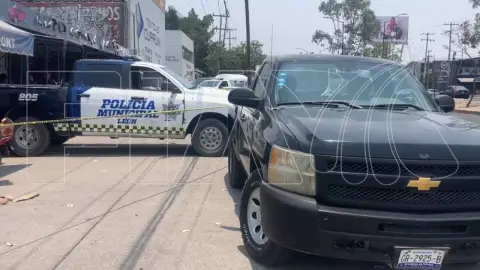 Hombre muere tras caer de espectacular en Leon