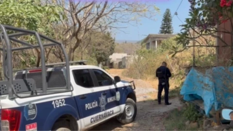 Hallan cuerpo con huellas de violencia en Ahuatepec, municipio de Cuernavaca.