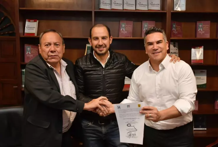 Coalición Va por México elige a Santiago Taboada