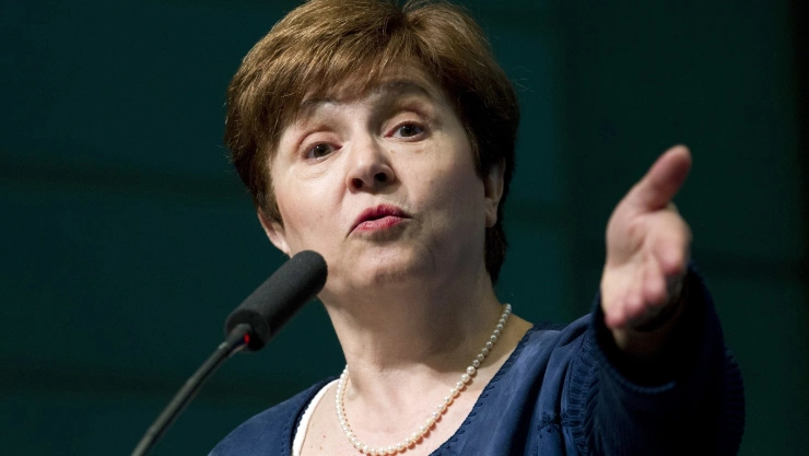 Georgieva asumirá la dirigencia del FMI ahora que la economía mundial está desacelerando y las dos economías más grandes del mundo, Estados Unidos y China, están enfrascadas en una guerra comercial. Imagen: AP