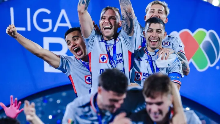 6-acontecimientos-marcaron-final-pumas-cruz-azul.jpg