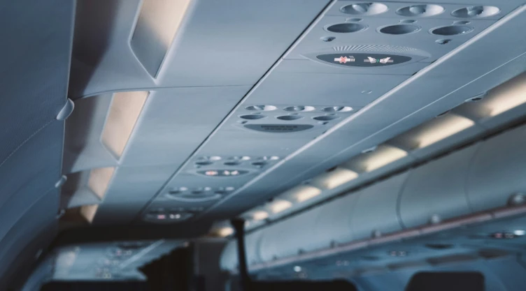 avion-puerta-emergencia-corea-del-sur