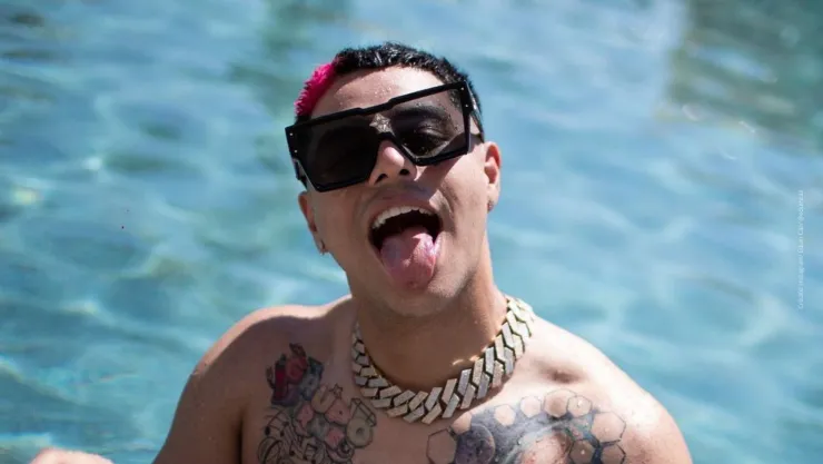 VIDEO: Juegan broma pesada a Eduin Caz de Grupo Firme.