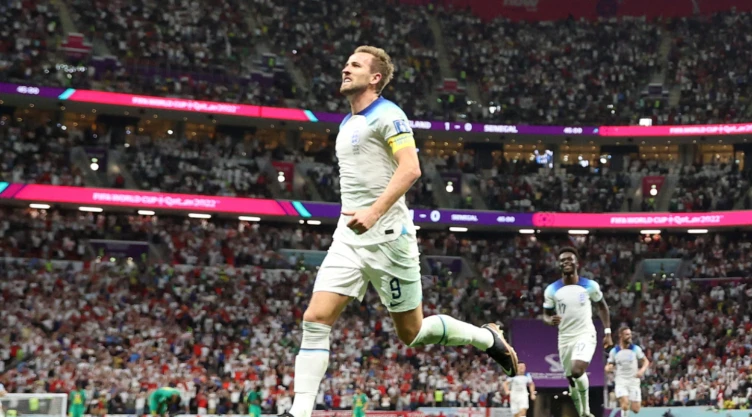 Harry Kane celebra un gol en Qatar 2022