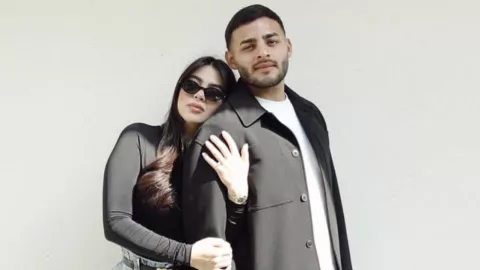 Alexis Vega y su esposa