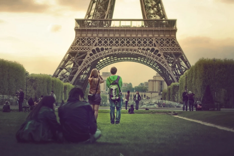 De usos, costumbres y leyes discriminatorias en Francia