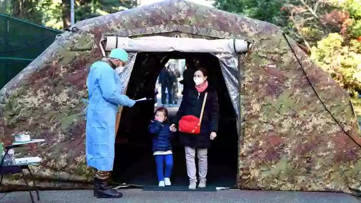 campaña vacunacion covid-19 italia .jpg