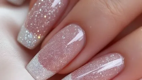 47 diseños de uñas para boda que puedes elegir para ese día especial: o incluso si eres invitada