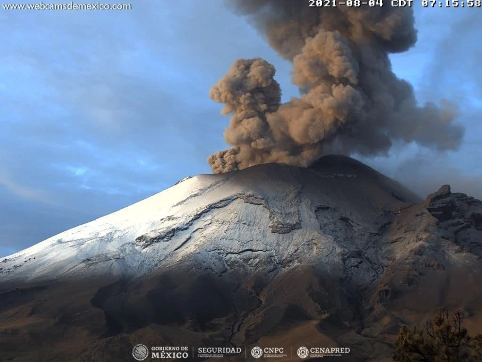 Popocatépetl registró explosión y 51 exhalaciones en las últimas horas