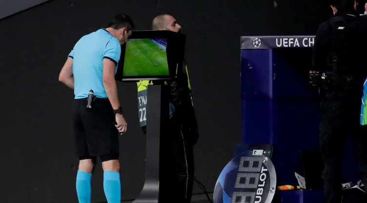VAR