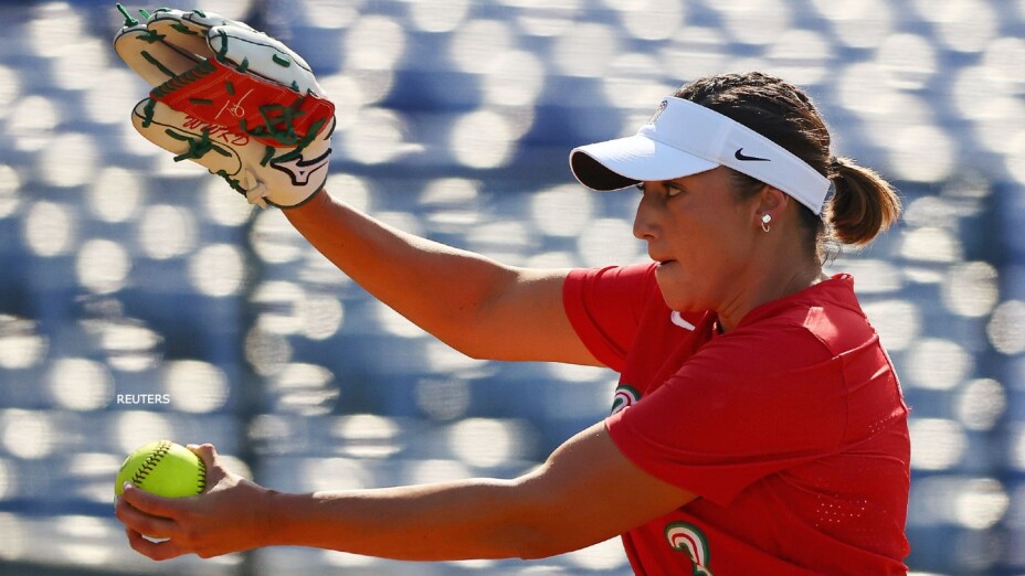 Danielle O’Toole softbol uniformes